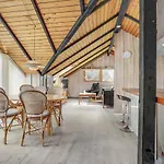 Lxix Tatil Evi *